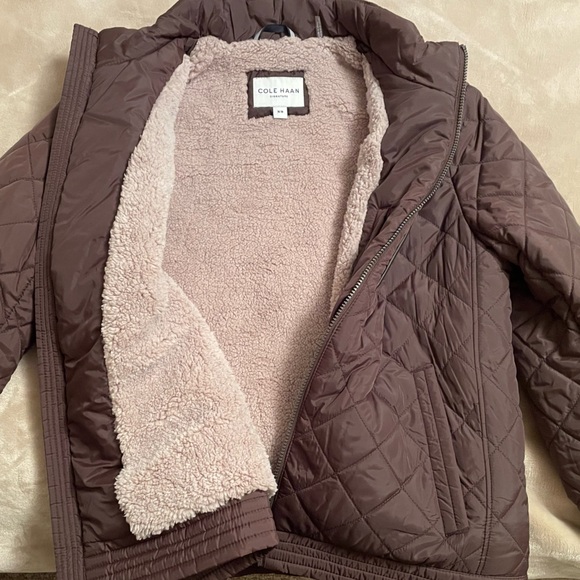 Cole Haan Men’s Diamond Quilt Signature Puffer Jacket with Sherpa Lining NWT - Picture 10 of 11